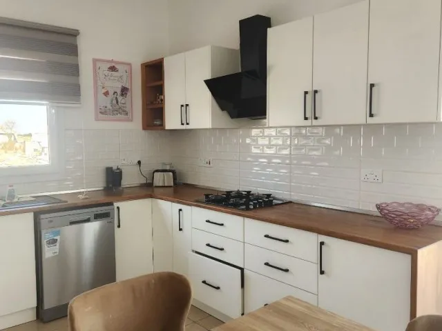 MART 2026 TESLİM 560M2 ARSA İÇERİSİNDE 200M2 KAPALI ALAN ÖZEL HAVUZLU HAVUZ BOYUTU (45x7m) DENİZE 5 DAKİKA MESAFEDE SALAMİS HOTELE 2 DAKİKA MESAFEDE YENİBOĞAZİÇİ'NDE MÜKEMMEL LOKASYON'DA MÜKEMMEL KONUM'DA MÜKEMMEL FIRSAT