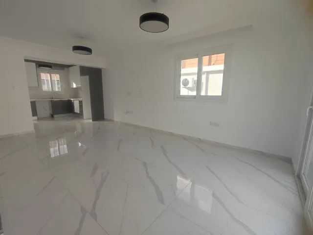 İSKELE'DE MÜKEMMEL KONUMDA İKİZ VİLLA