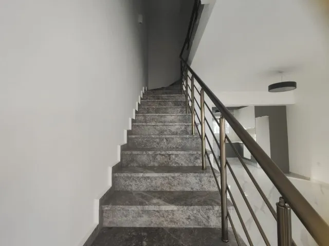 İSKELE'DE MÜKEMMEL KONUMDA İKİZ VİLLA