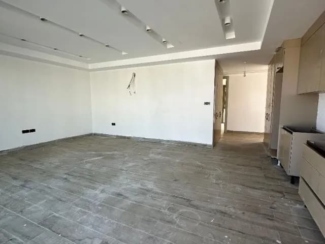 HAVUZLU SİTE İÇİNDE 100m2 ÖZEL BAHÇE KULLANIMLI 2+1 DAİRE