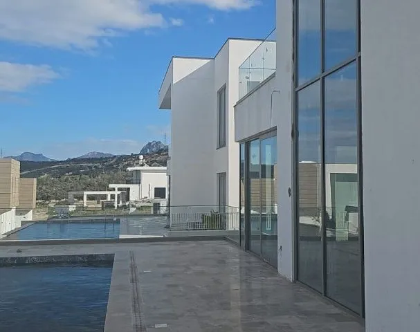 🏡 Lüks 4+1 Dubleks Villa – Deniz Manzaralı! 🌊✨