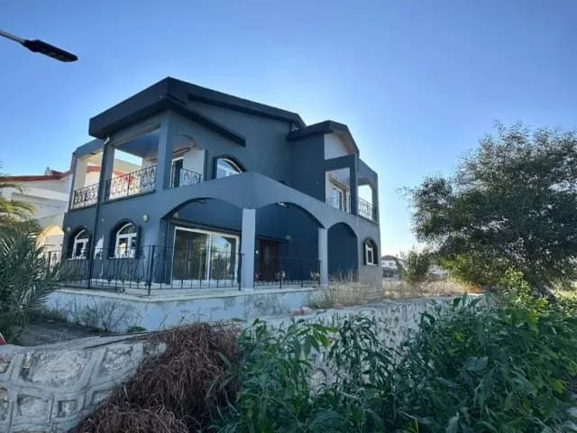 ANA YOL ÜZERİ 2 ADET SATILIK VİLLA (TİCARİ İZİNLİ)