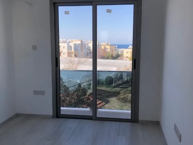 ALSANCAK'TA HİÇ OTURULMAMIŞ 2+1 SIFIR LÜKS DAİRELER