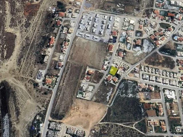 GAZİMAĞUSA TUZLA'DA KAÇIRILMAZ İKİ KAT İZİNLİ YATIRIMLIK ARSA