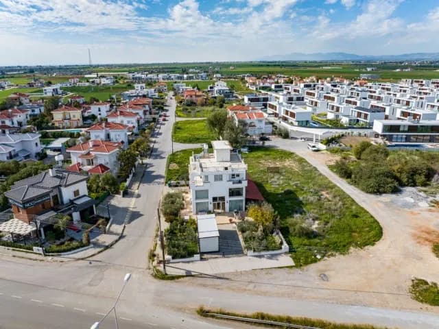 🔥 Karpaz anayolu üzerinde bulunmaz fırsat✨🔥