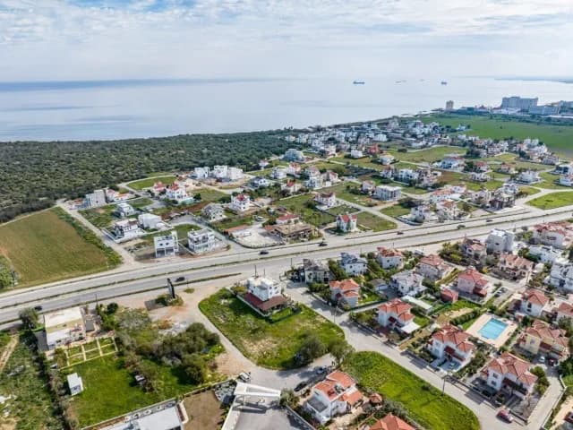 🔥 Karpaz anayolu üzerinde bulunmaz fırsat✨🔥