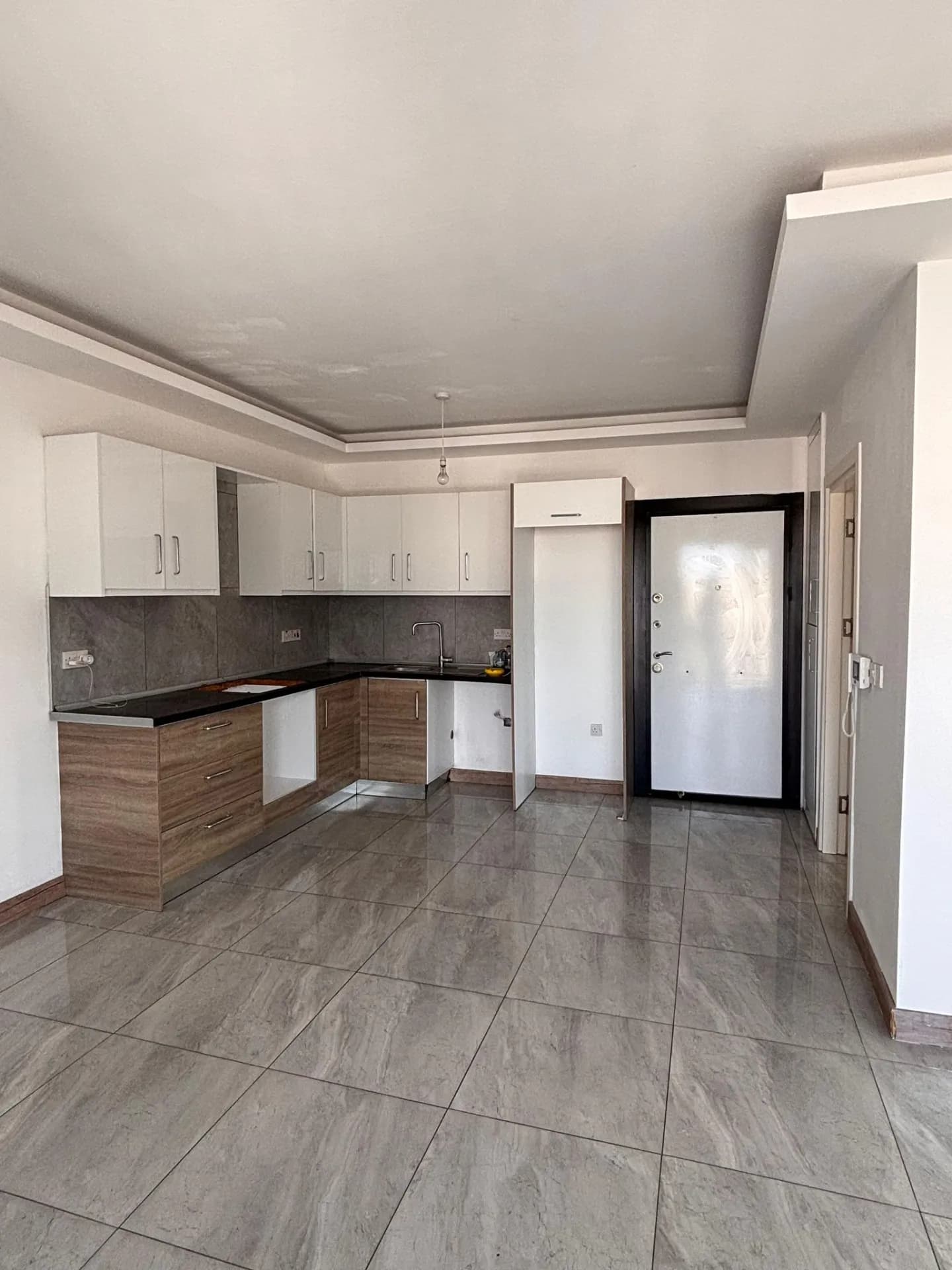 Girne Merkezde Yatırımlık 2+1 Satılık Daire