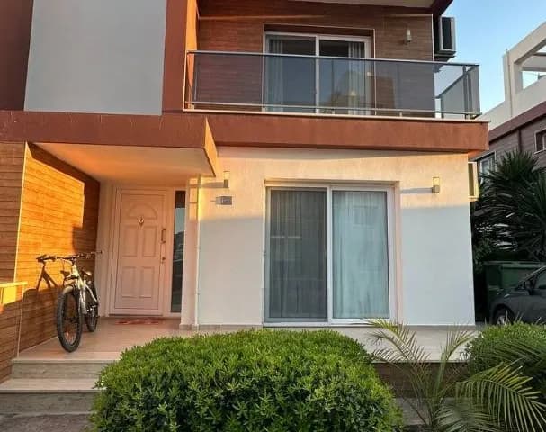 İskele Long Beach'te Satılık 3+1 Ful Eşyalı İkiz Villa - Harika Fırsat!