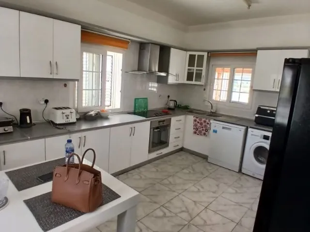 ANA YOLA YAKIN • 555 m² ARSA İÇİNDE • KAPALI HAVUZLU LÜKS DUBLEKS VİLLA