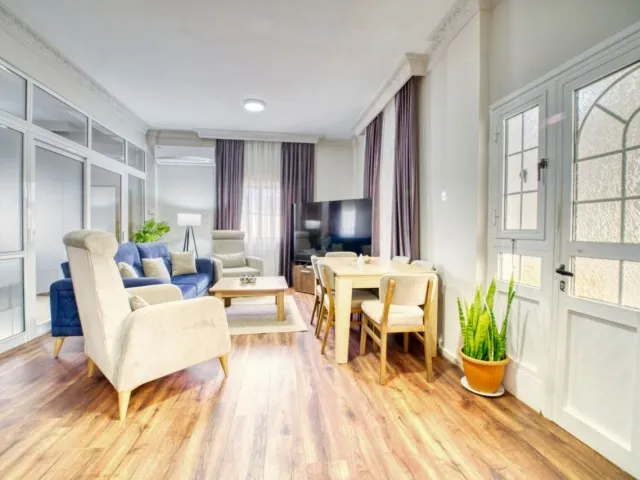 BOĞAZİÇİ'NDE 620m2 ARSA İÇERİSİNDE TÜRK KOÇAN MÜSTAKİL 4+1 FIRSAT EV