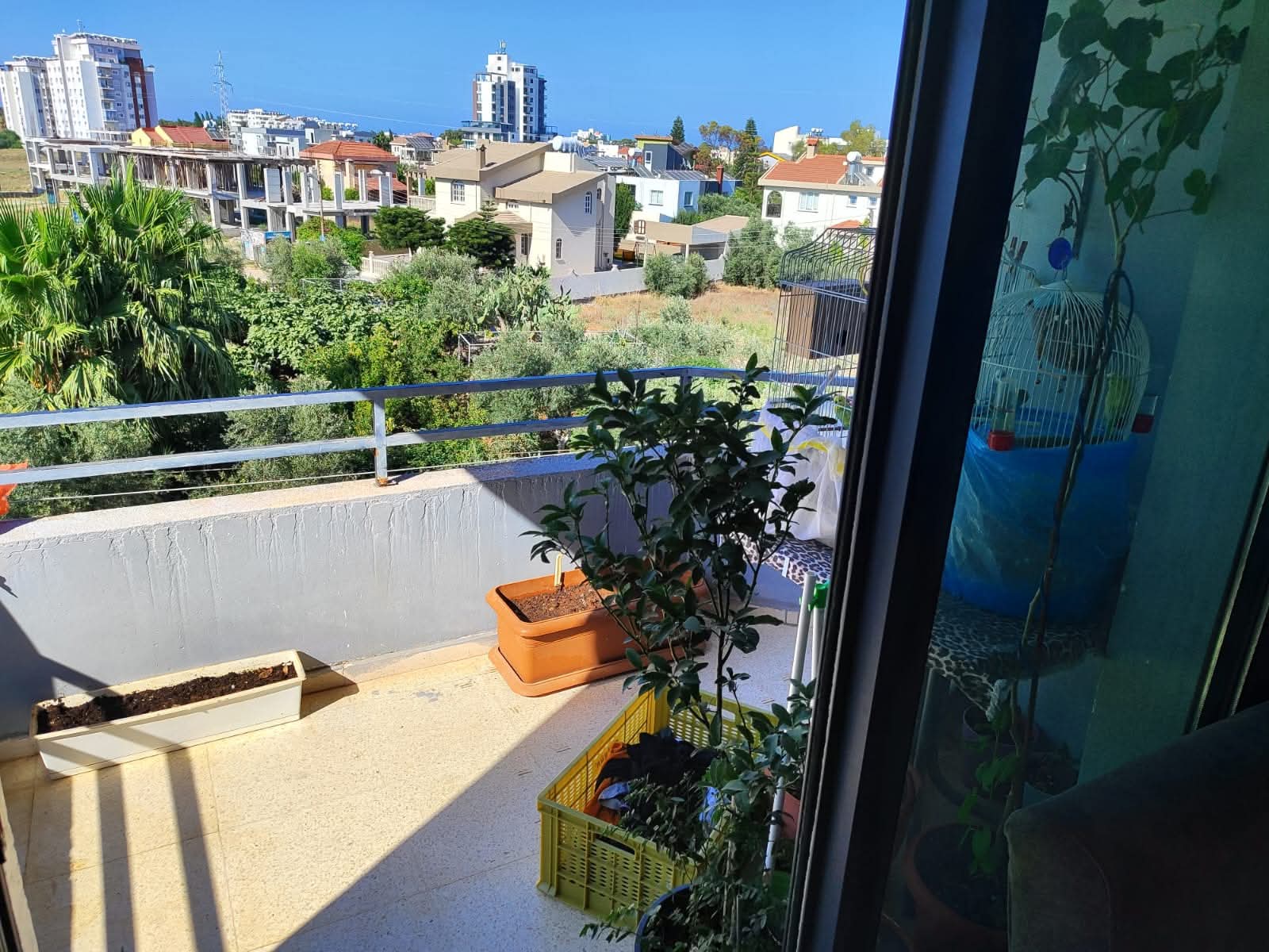 GAZİMAĞUSA YENİBOĞAZİÇİ'NDE TÜRK KOÇANLI GENİŞ 3+1 DAİRE FIRSATI / AİLE APARTMANI, MERKEZİ KONUM, OKUL HASTANE YAKIN...