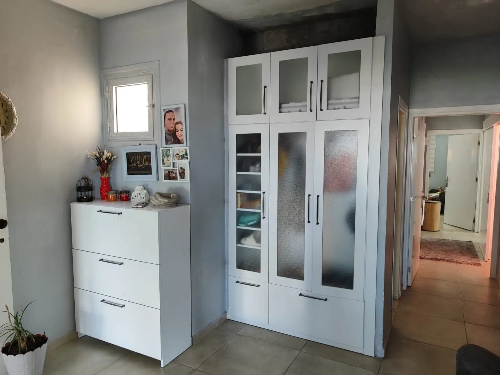 GAZİMAĞUSA YENİBOĞAZİÇİ'NDE TÜRK KOÇANLI GENİŞ 3+1 DAİRE FIRSATI / AİLE APARTMANI, MERKEZİ KONUM, OKUL HASTANE YAKIN...