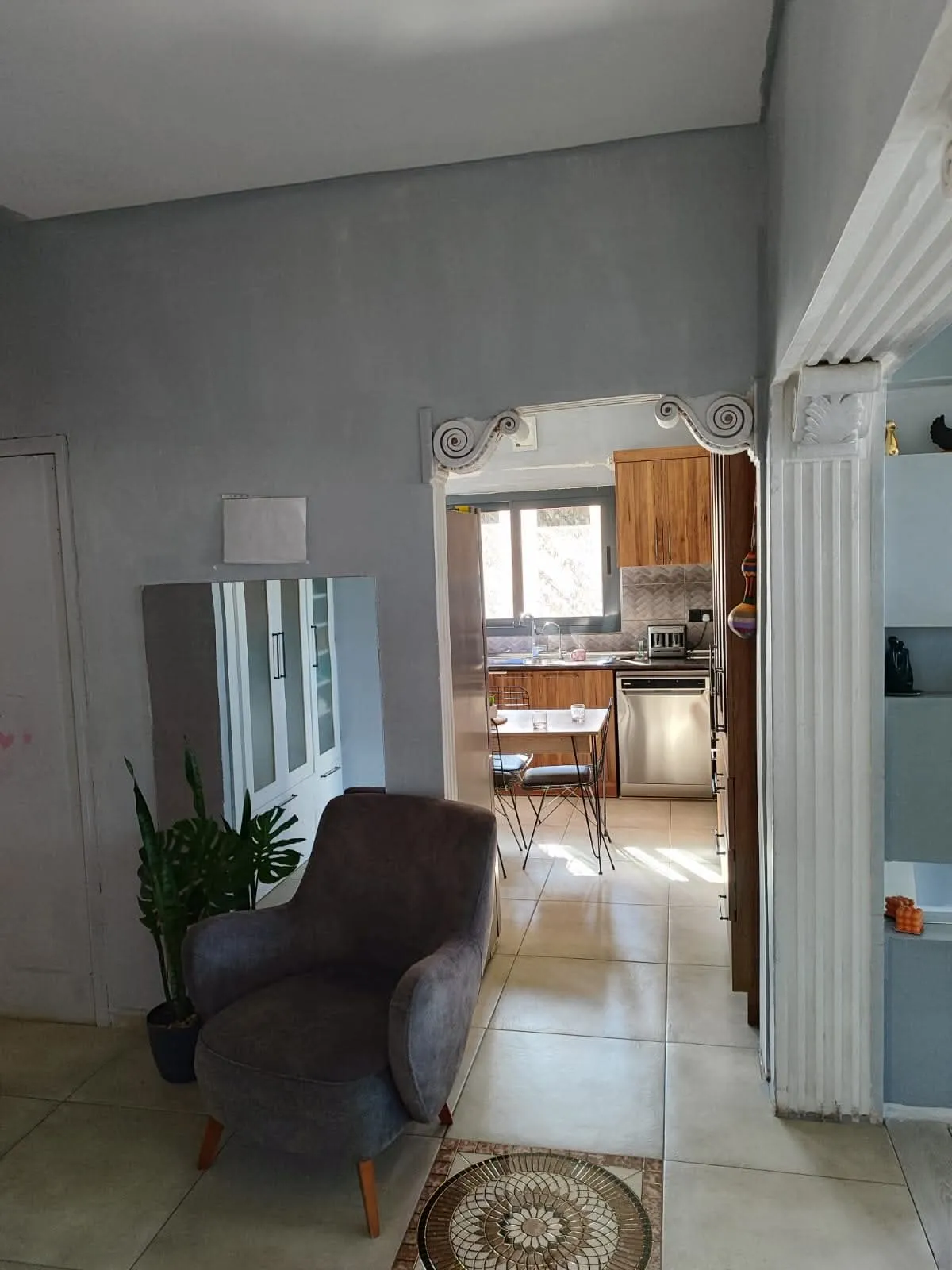 GAZİMAĞUSA YENİBOĞAZİÇİ'NDE TÜRK KOÇANLI GENİŞ 3+1 DAİRE FIRSATI / AİLE APARTMANI, MERKEZİ KONUM, OKUL HASTANE YAKIN...