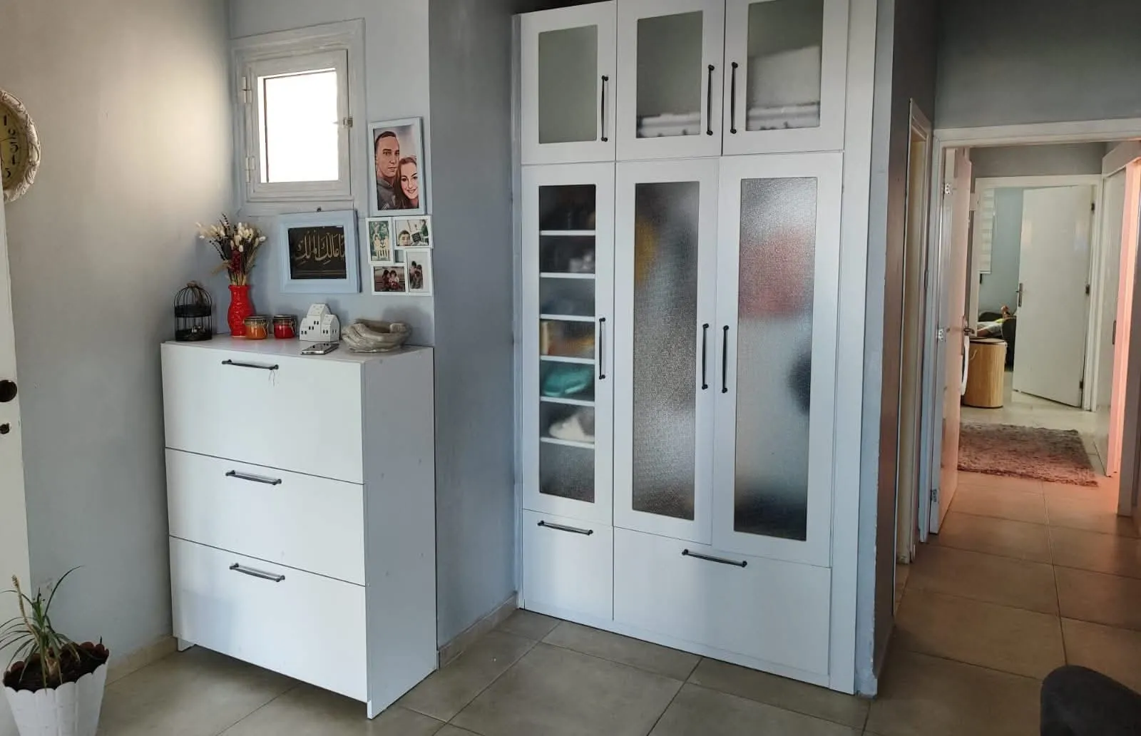 GAZİMAĞUSA YENİBOĞAZİÇİ'NDE TÜRK KOÇANLI GENİŞ 3+1 DAİRE FIRSATI / AİLE APARTMANI, MERKEZİ KONUM, OKUL HASTANE YAKIN...