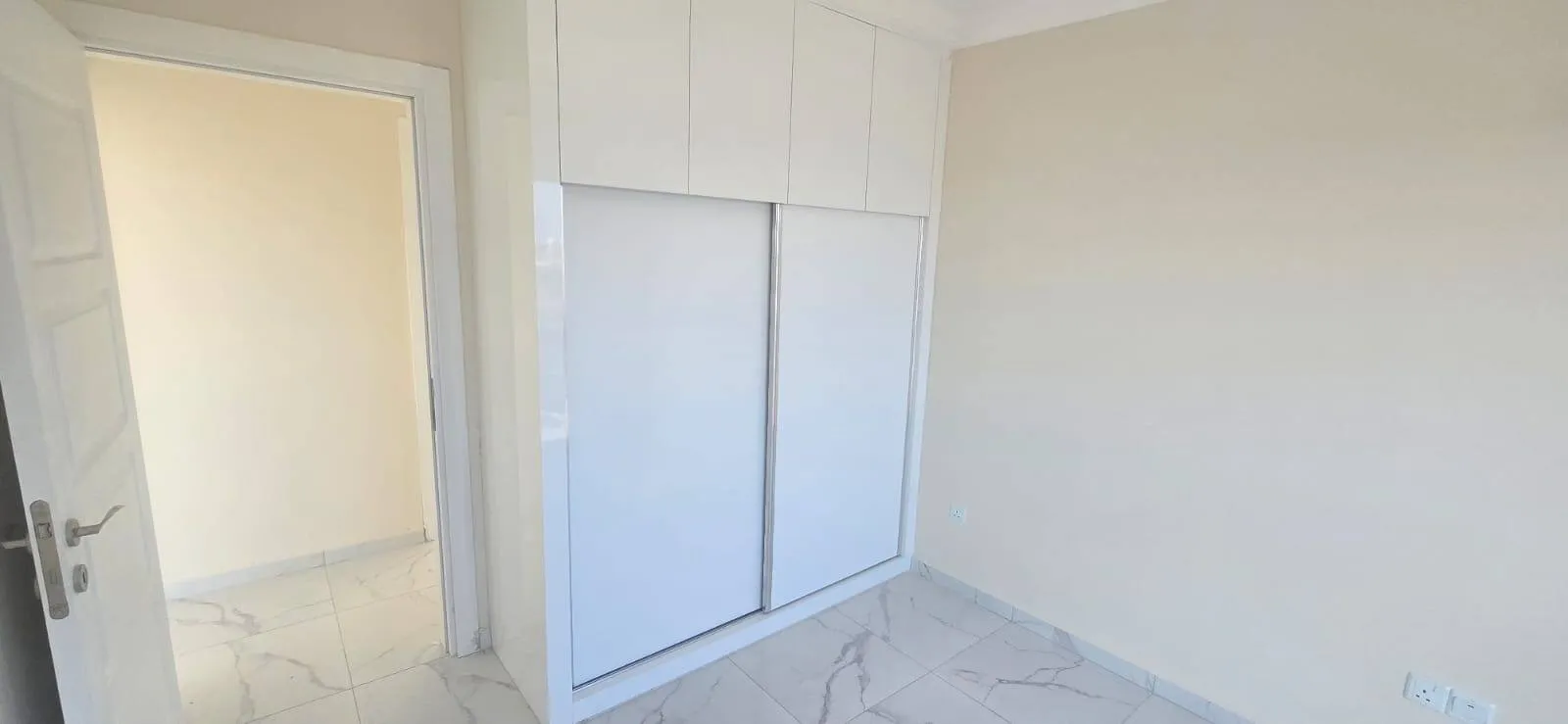YENİBOĞAZİÇİ'NDE TÜRK KOÇANLI GENİŞ 3+1 DAİRE FIRSATI