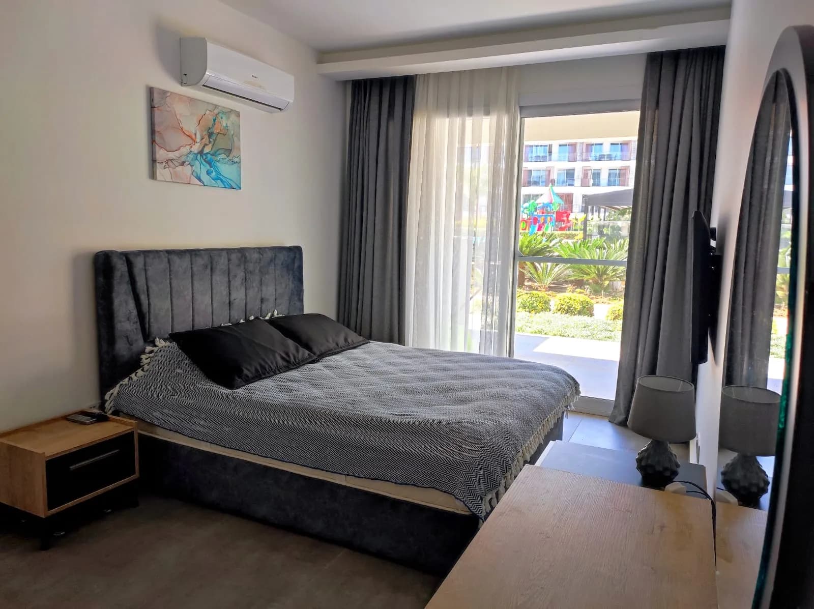 Courtyard'ta Satılık 2+1 Bahçe Katı