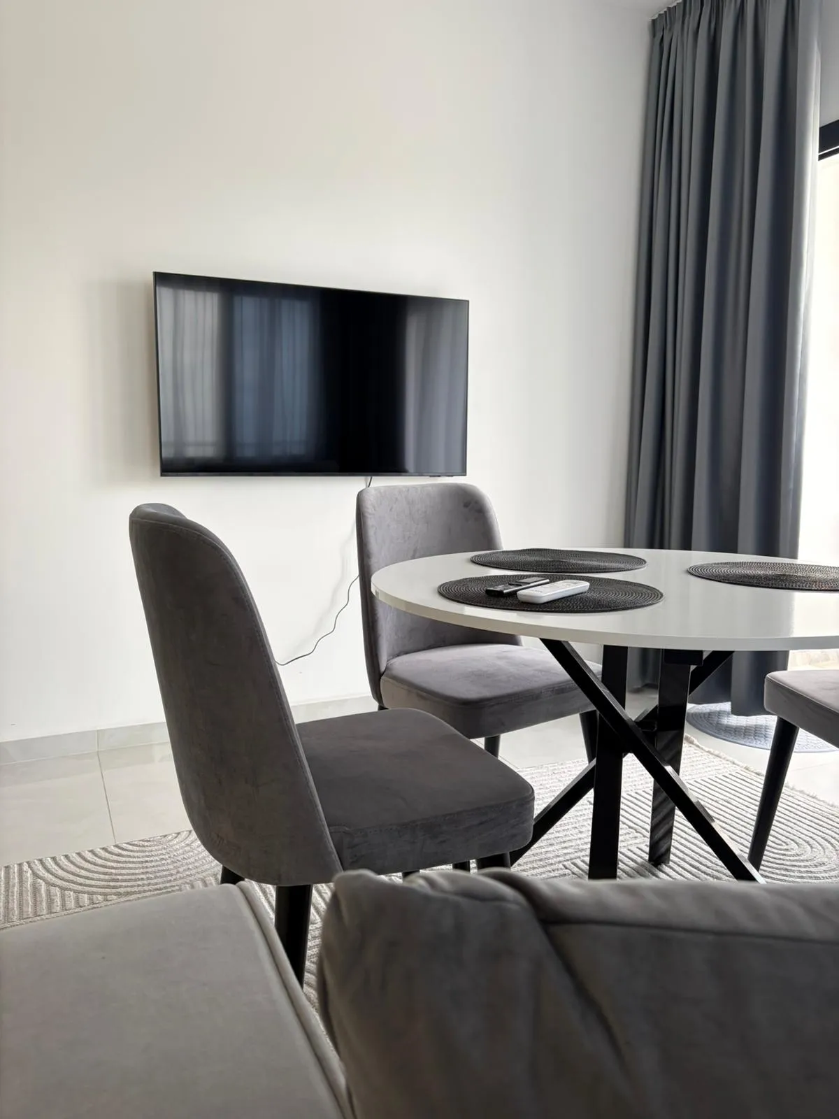 LONG BEACH CAESAR RESORT’TA SIFIR EŞYALI, DENİZ MANZARALI KİRALIK 1+1