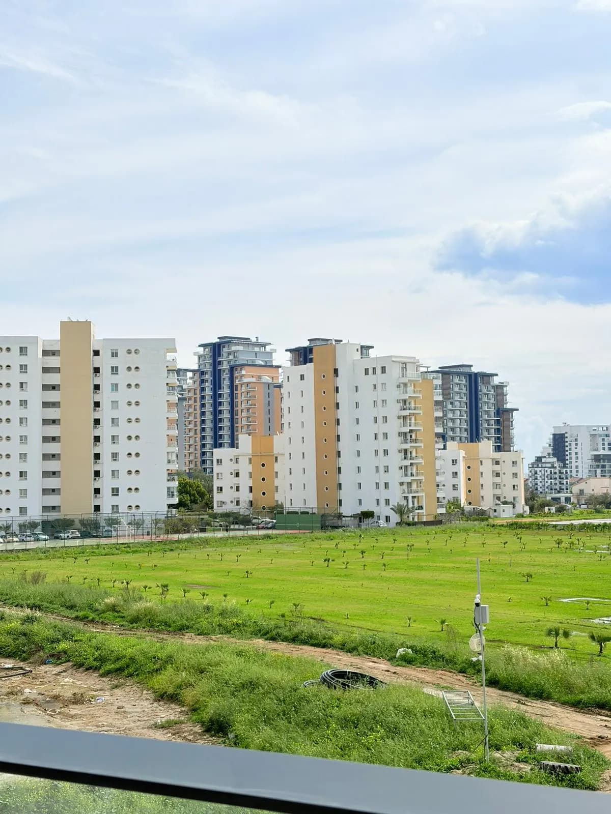 LONG BEACH CAESAR RESORT’TA SIFIR EŞYALI, DENİZ MANZARALI KİRALIK 1+1