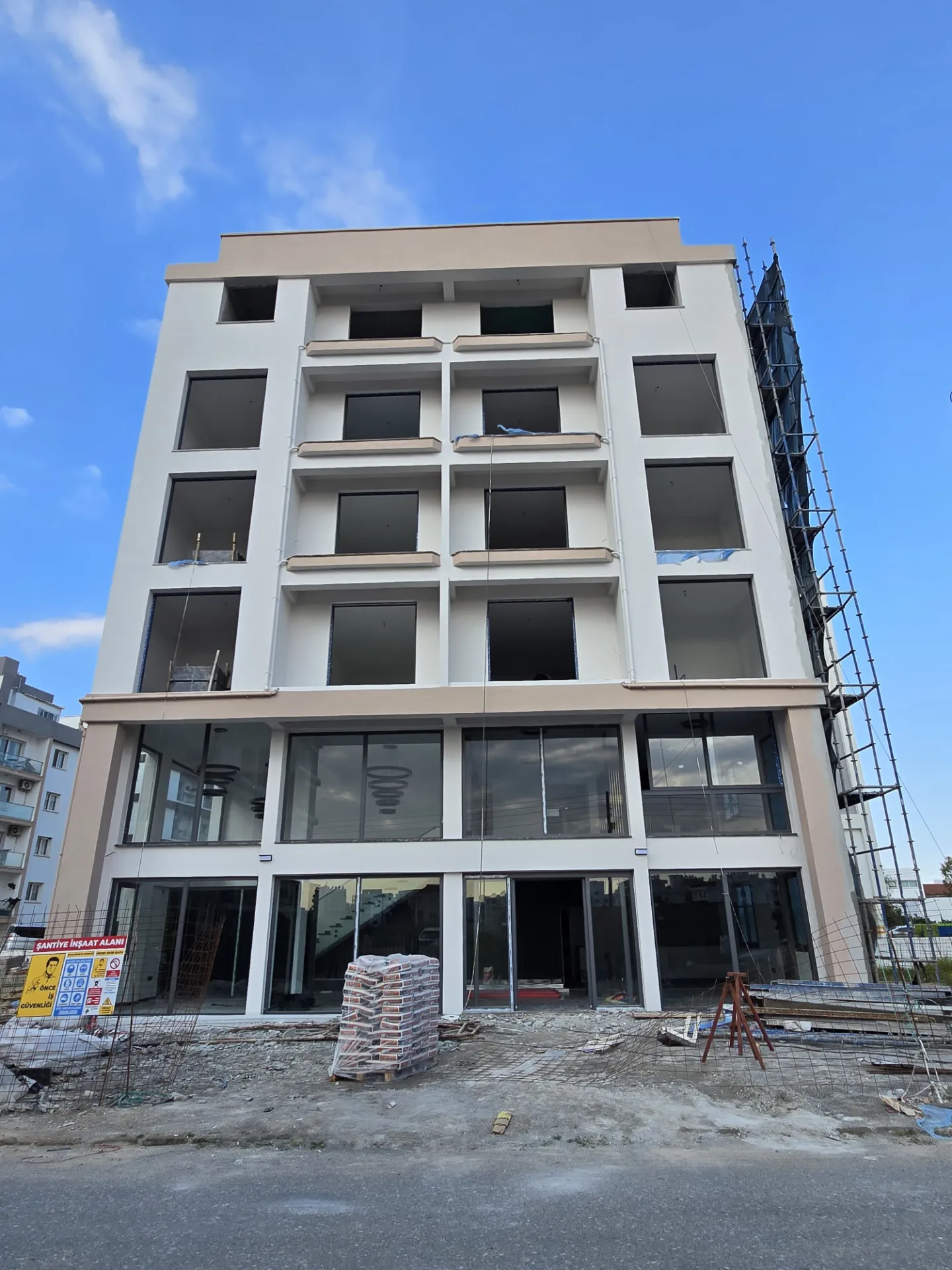 Merkezi konum'da 2+1 Sıfır Temmuz Teslim Daireler Satılık 1+1 2+1 3+1 4+1 Penthouse ve Dükkan !