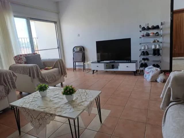 Gazimağusa Sakarya'da Güney Cepheli 3+1 Yarı Eşyalı Daire